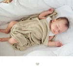 Lekki dzianinowy kocyk mgiełka błękit - LULLALOVE 10 Lekki dzianinowy kocyk mgiełka