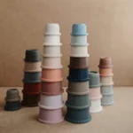 Piramidka Sensoryczna z Kubeczków