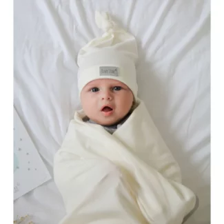 Czapeczka niemowlęca 0-3M Creme