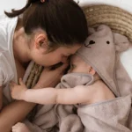 Ręcznik bambusowy z kapturkiem 85x85cm latte