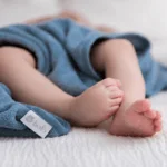 Ręcznik bambusowy z kapturkiem 85x85cm niebieski jeansowy - bolo 3 Ręcznik bambusowy z kapturkiem 85x85cm niebieski jeansowy