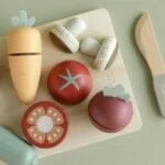 Deska do krojenia z warzywami - Little Dutch 5 Deska do krojenia z warzywami