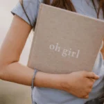 Pamiętnik chłopca oh boy Cream Linen - Mommy planner 15 Pamiętnik dziewczynki oh girl Classic Linen