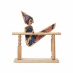 Drewniana zabawka Akrobata na drążku – Wooden Story 1 Drewniana zabawka Akrobata na drążku – Wooden Story