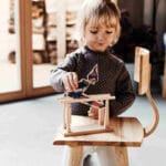 Drewniana zabawka Akrobata na drążku – Wooden Story 2 export 118