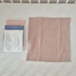 Zestaw 4 pieluszek muślinowych 30x30cm - Tiny Star 7 Zestaw 4 pieluszek muślinowych 30x30cm