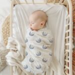 Pieluszka Bambusowa śpiące liski 110x110 cm