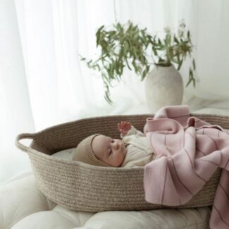 Kocyk niemowlęcy ze 100% wełny merino premium powder pink Lines